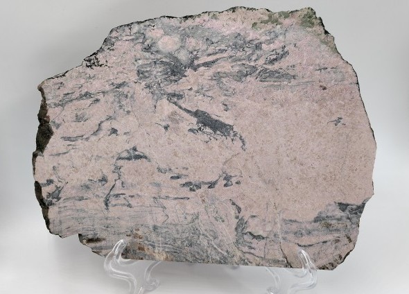 Родонит пластина полированная