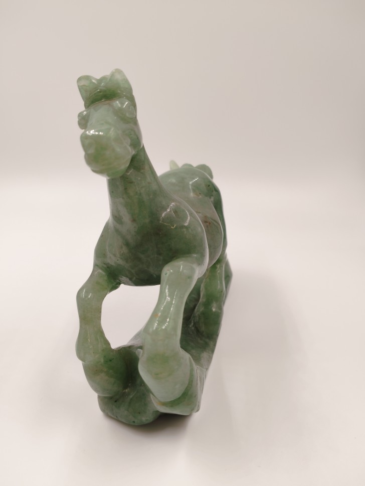 Лошадь из авантюрина 