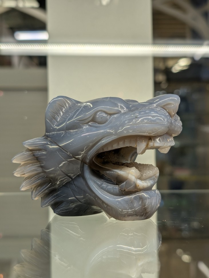 Голова льва - агат