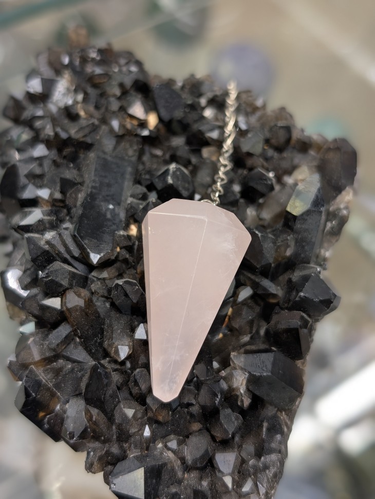 Розовый кварц 