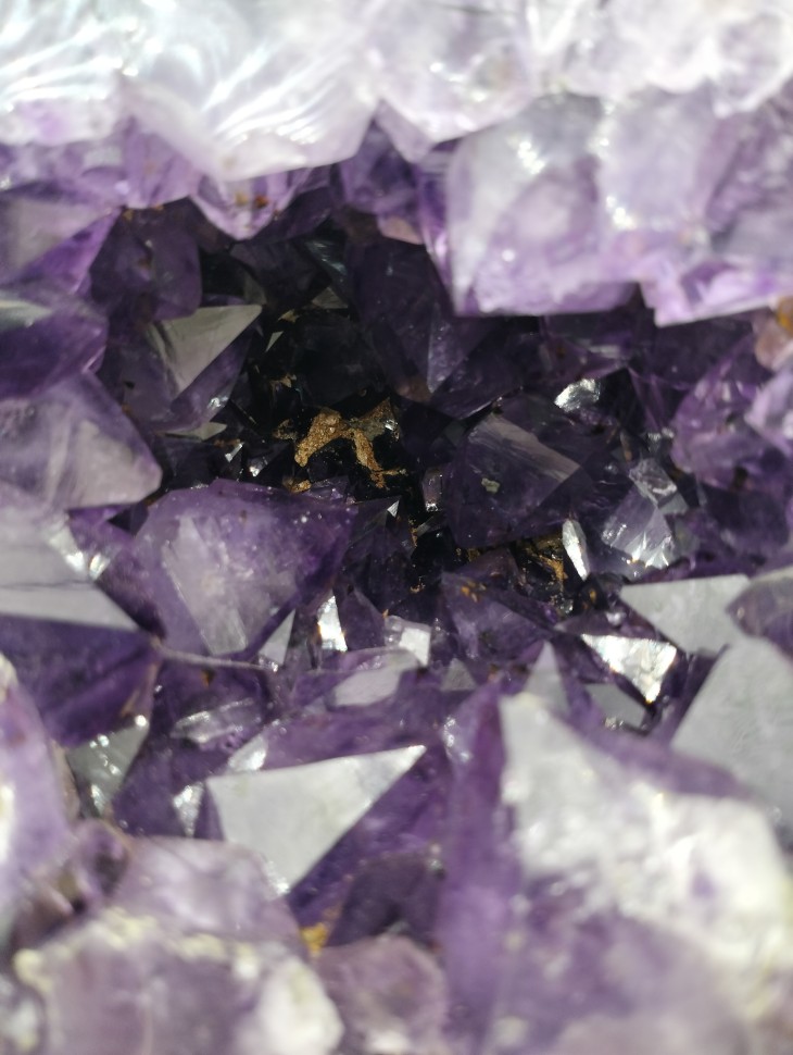 Аметист жеода