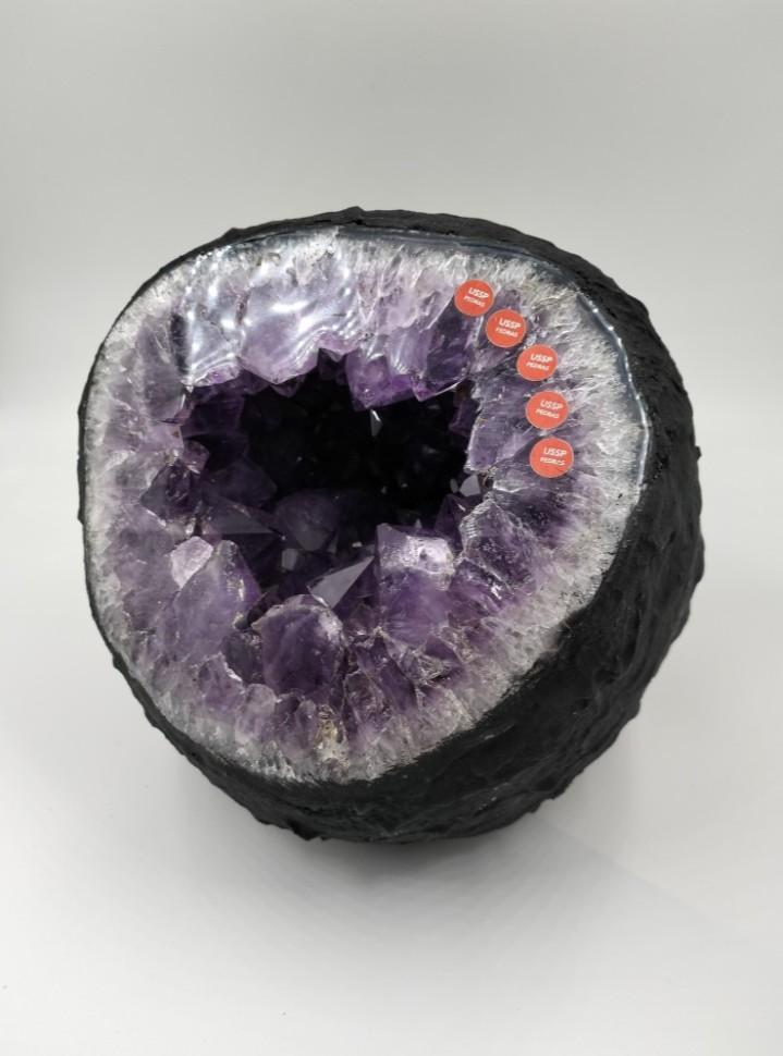 Аметист жеода