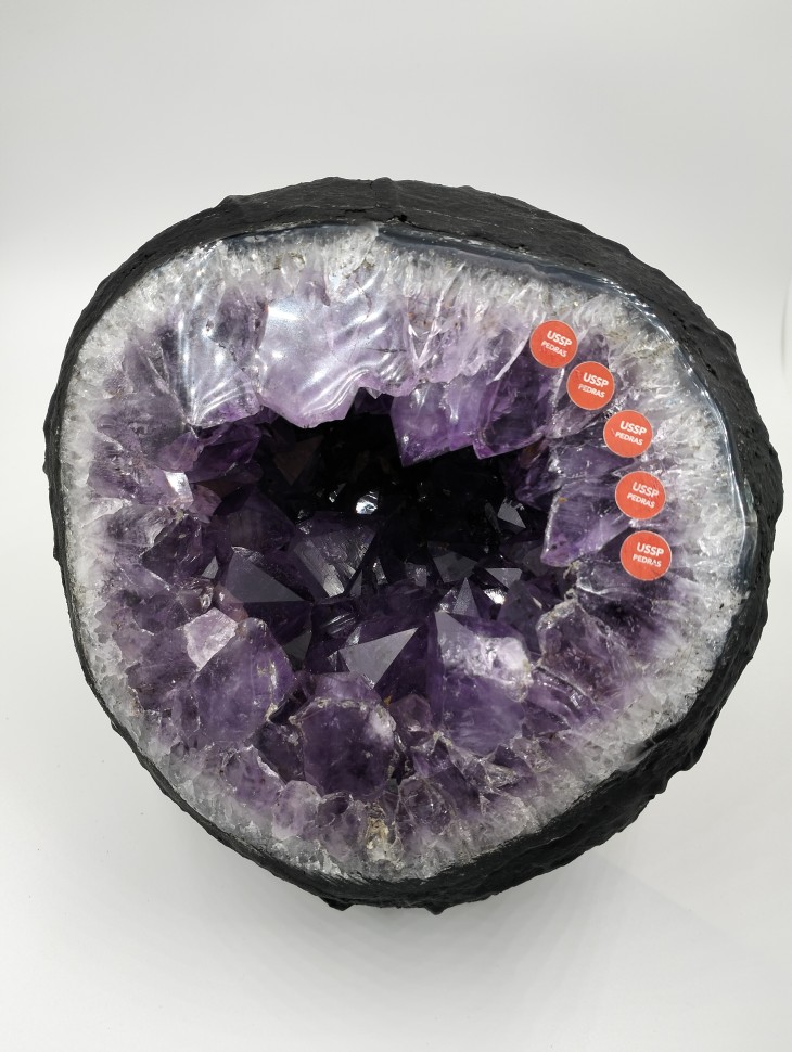 Аметист жеода