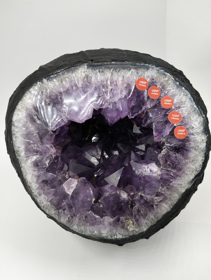 Аметист жеода