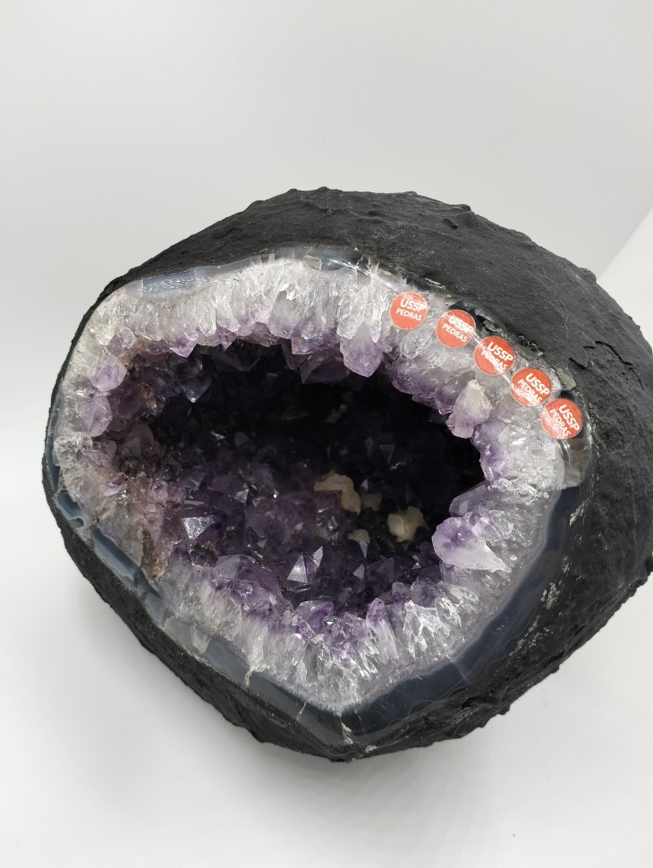 Аметист жеода