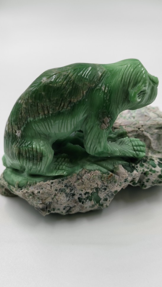 Обезьяна. Варисцит на породе