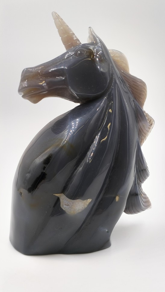 Единорог - агат с друзой аметиста