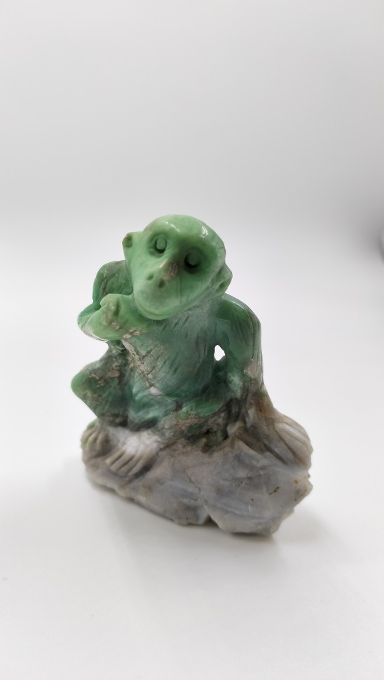 Обезьяна. Варисцит на породе