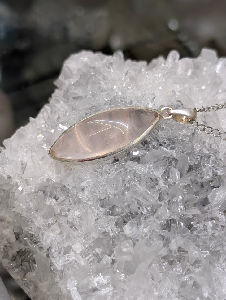 Розовый кварц