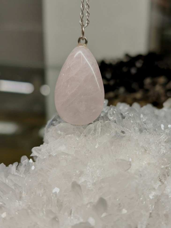 Розовый кварц 