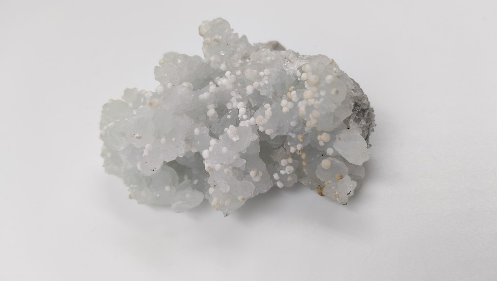 Апофиллит со сколецитом