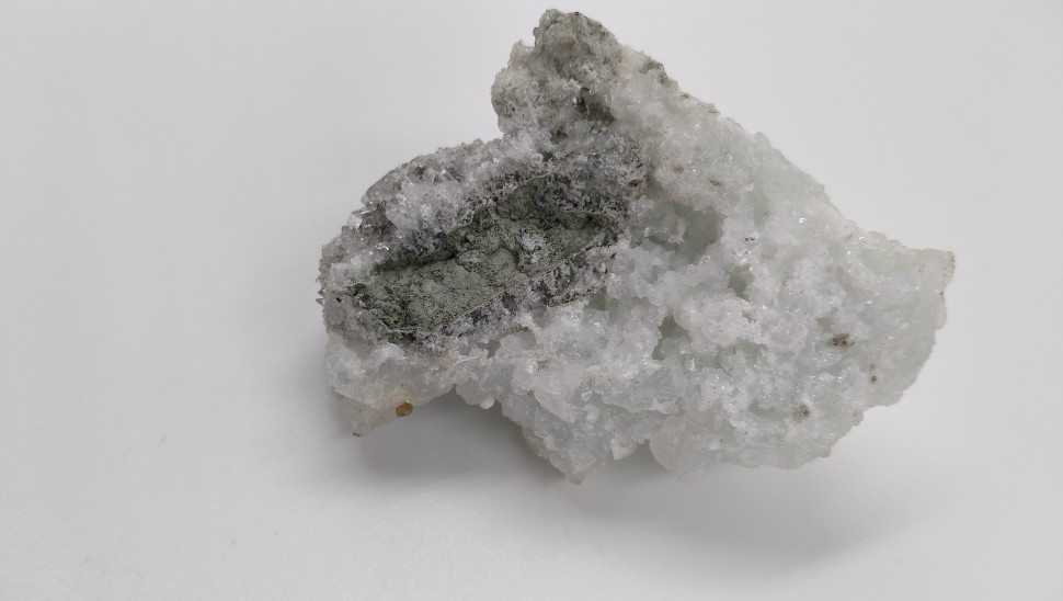 Апофиллит со сколецитом