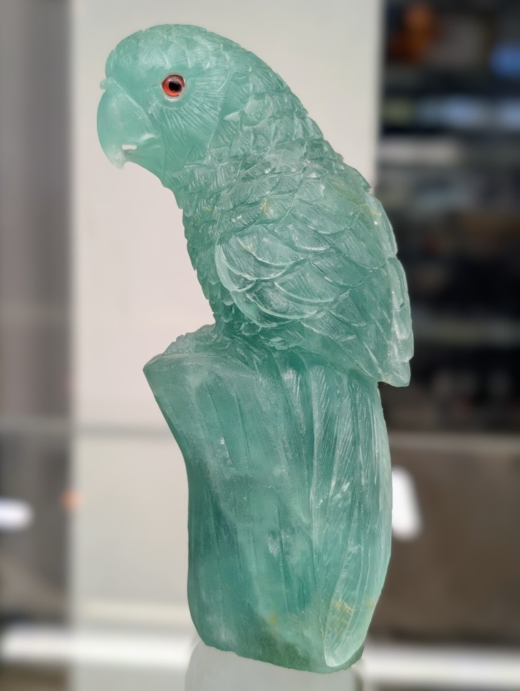 Какаду - флюорит