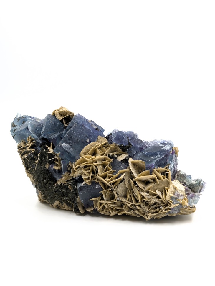 Флюорит, кварц, кальцит