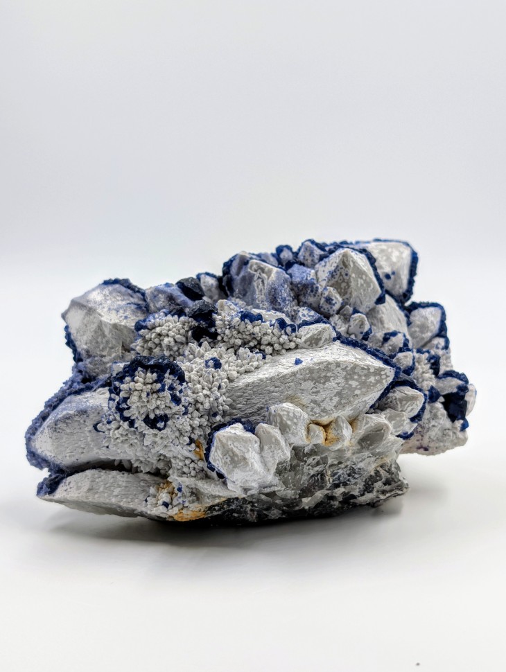 Флюорит на кварце