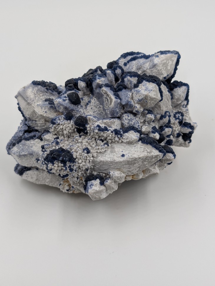 Флюорит на кварце