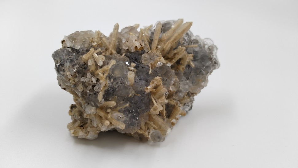 Флюорит, кварц, кальцит